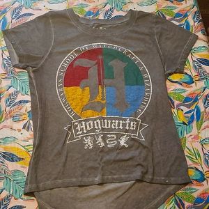 Hot Topic Harry potter Hogwarts logo t shirt